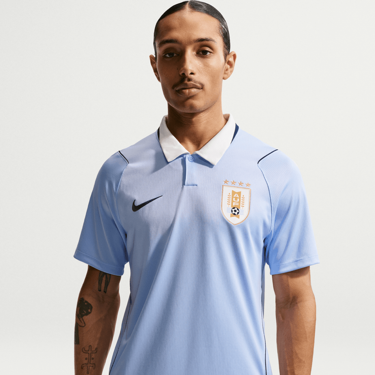 Jersey Uruguay - Local 26/27 Versión Aficionado