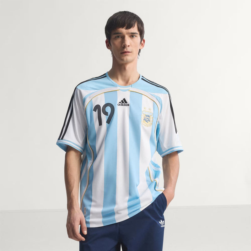 Argentina - Home Retro 2006 Jersey Messi